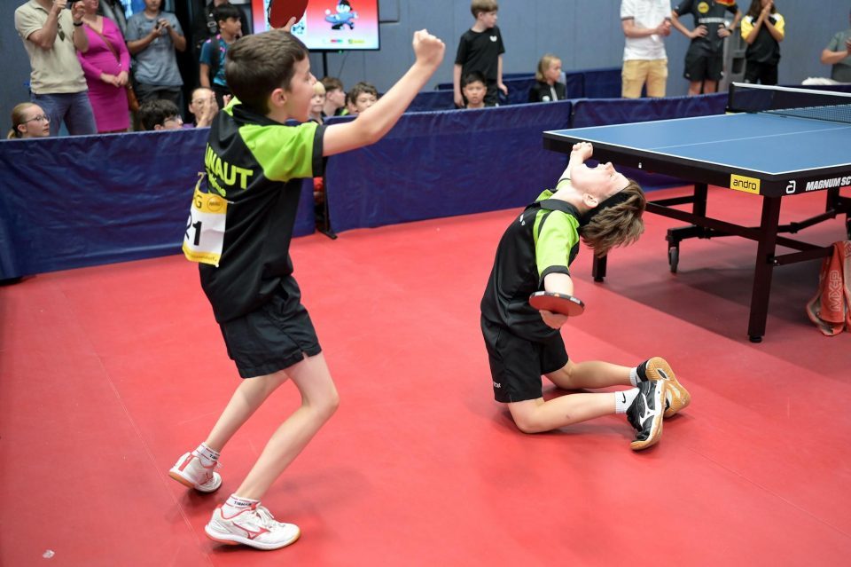 33. Andro Kids Open