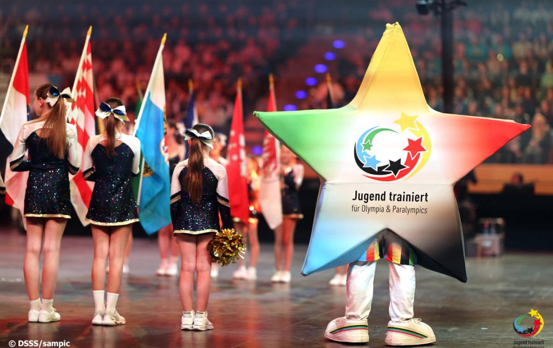 Abschlussfeier 
Jugend trainiert für Olympia Frühjahrsfinalfinale in Berlin  JTFO JTFP 2026 in Berlin
Copyright by : sampics Photographie
Bierbaumstrasse 6
81243 München
TEL.: ++49/89/82908620 , FAX : ++49/89/82908621 , E-mail : sampics@t-online.de
Bankverbindung : Hypovereinsbank München  Konto : 1640175229 , BLZ 70020270
IBAN : DE78700202701640175229   BIC  : HYVEDEMMXXX
weitere Motive finden sie unter :  sampics.de